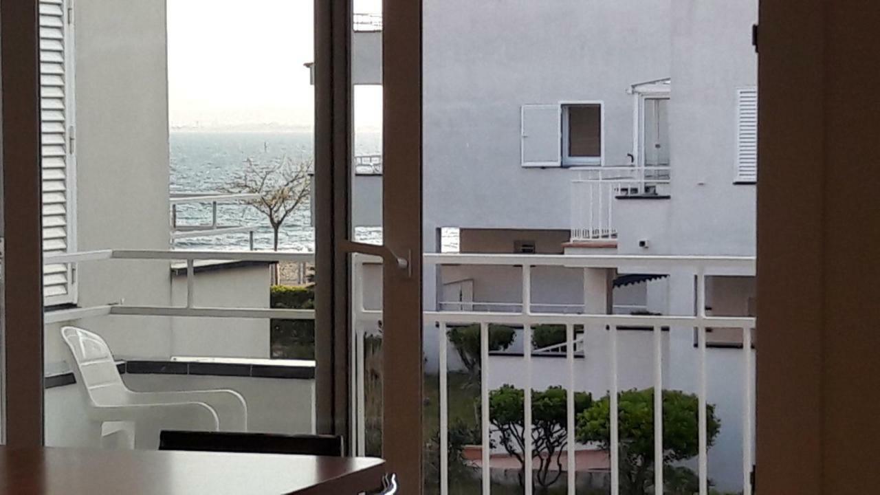 Residencia Platja De Roses Apartment Luaran gambar