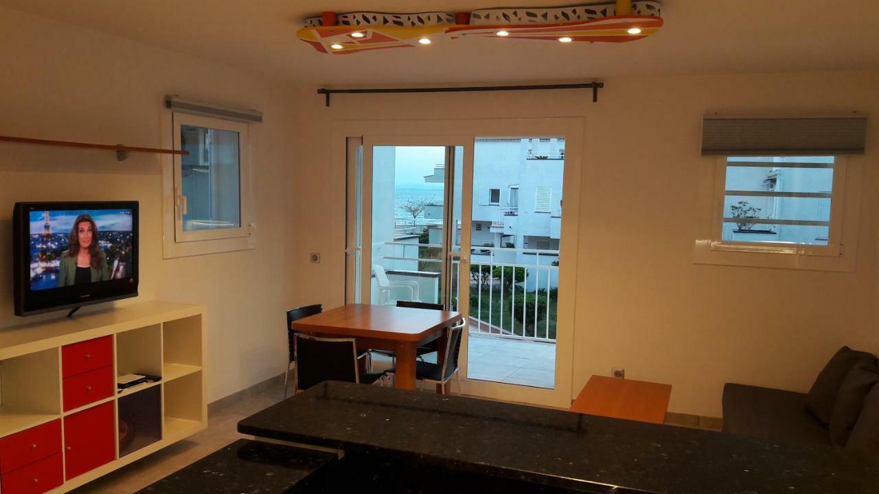 Residencia Platja De Roses Apartment Luaran gambar