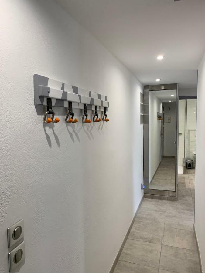 Residencia Platja De Roses Apartment Luaran gambar